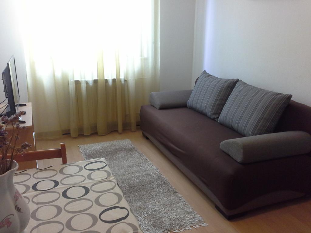 Apartments Liliana פולה מראה חיצוני תמונה